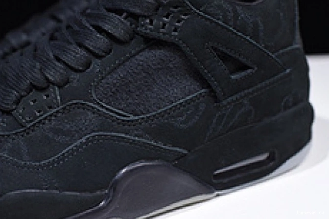 kaws 001 930155 retro black Jordan Air 4 Nike 0630